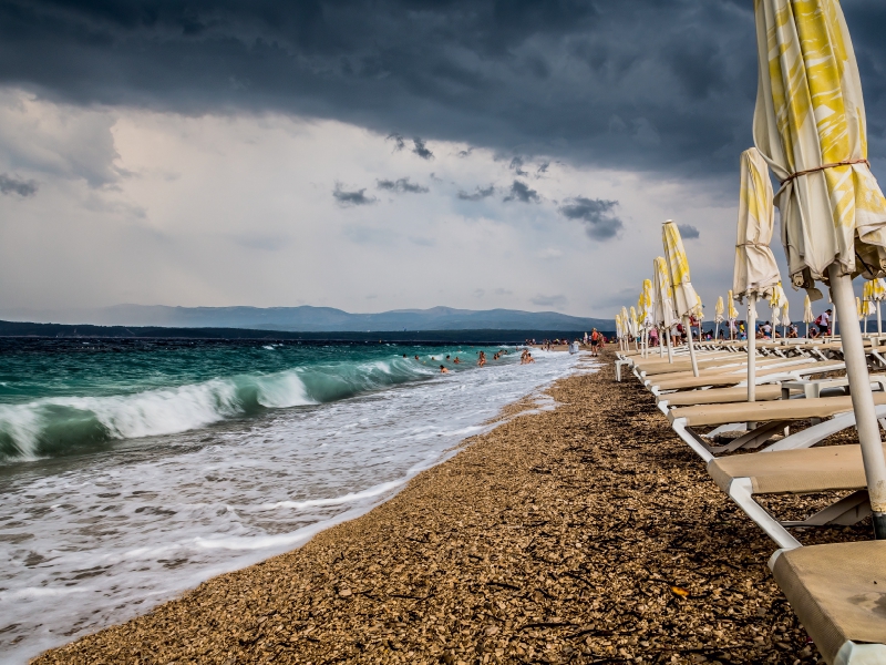 Baden am goldenen Horn (Zlatni Rat) auf der Insel Brac