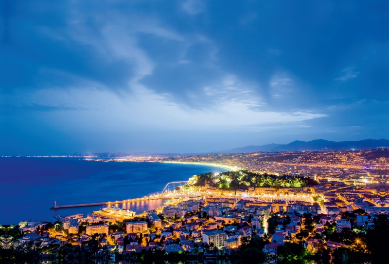 Nizza bei Nacht