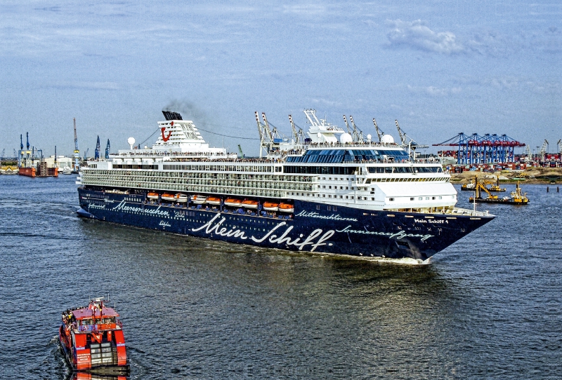 Mein Schiff 1