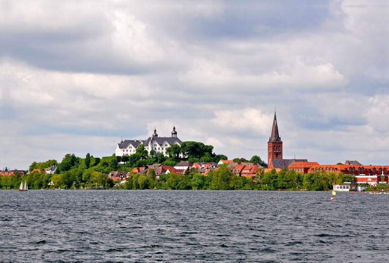 Großer Plöner See mit Schloss