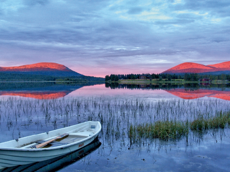 Finnland - Mitternachtssonne über Lappland