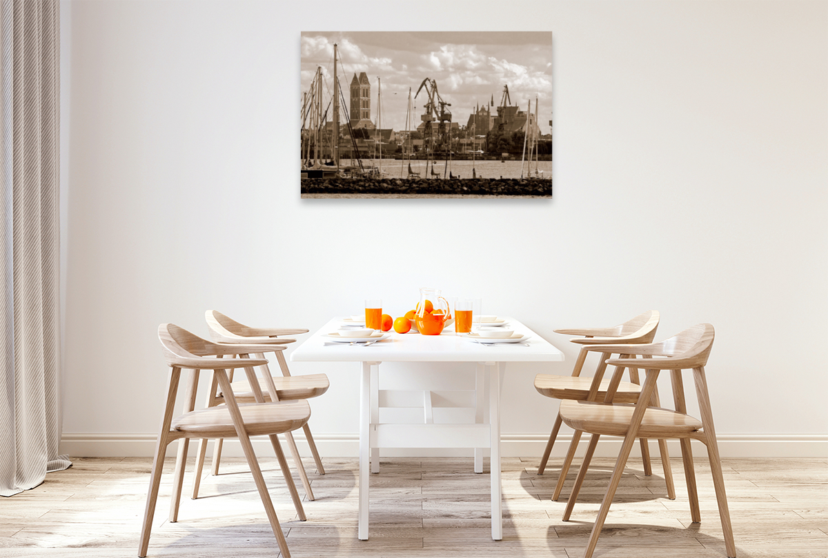 Calvendo Leinwand — Wismarer Stadtsilhouette mit Hafen