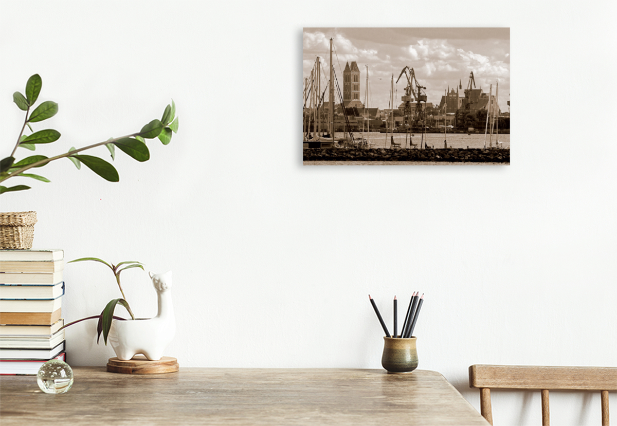 Calvendo Leinwand — Wismarer Stadtsilhouette mit Hafen
