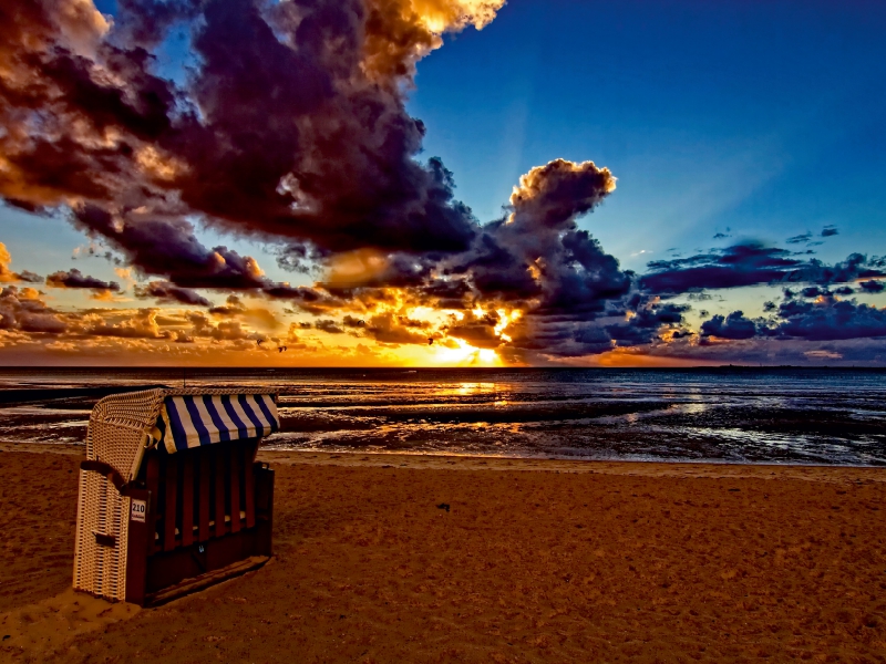 Ein Motiv aus dem Kalender Sonnenuntergänge, an der Nordseeküste vor Cuxhaven