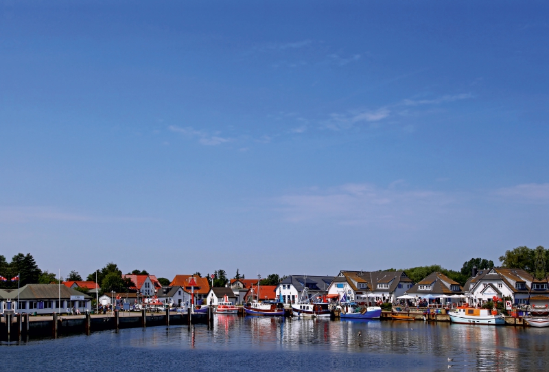 Hafen von Hiddensee