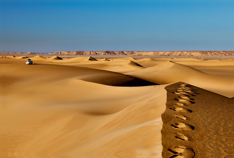 Sanddünen in ägyptischer Wüste