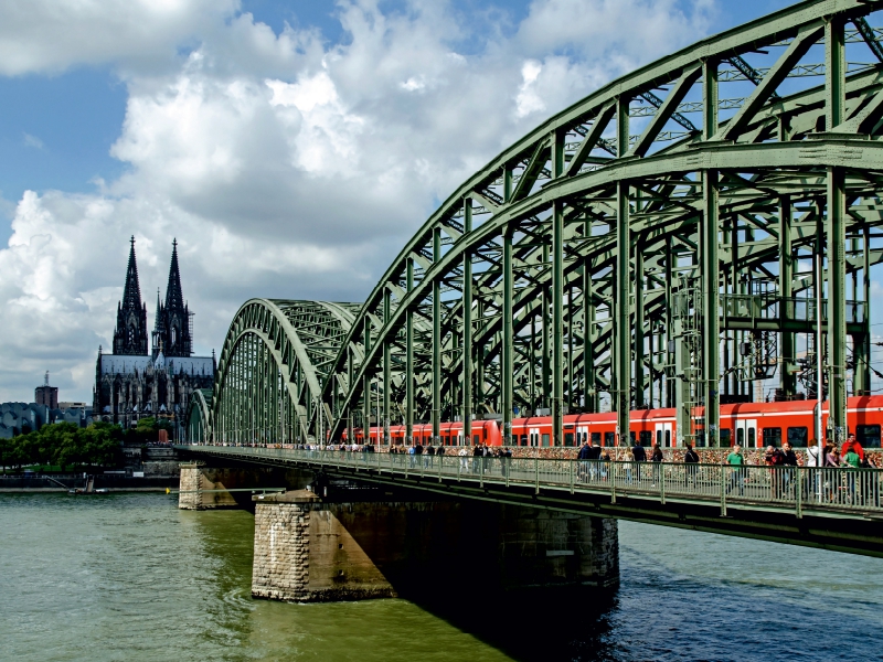 Hohenzollernbrücke und Dom