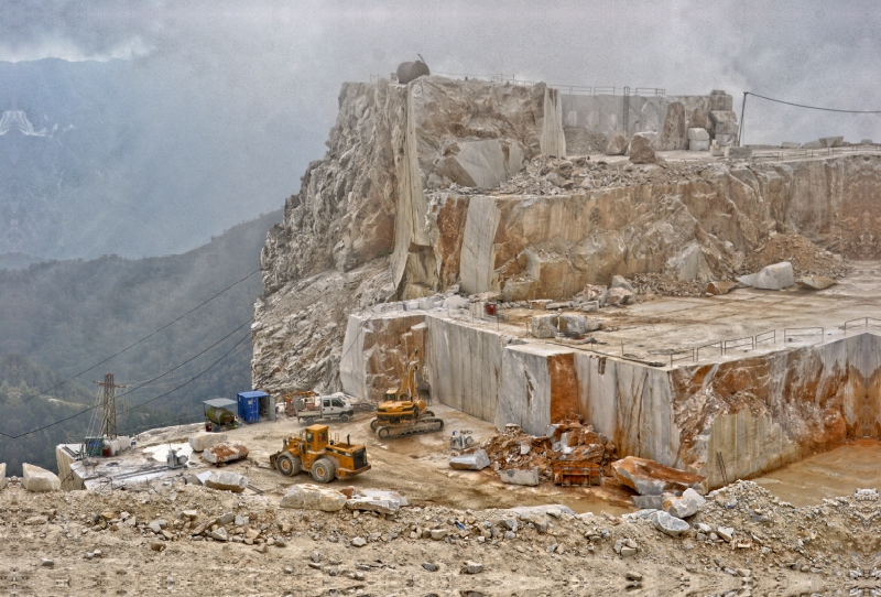 Marmor Abbau auf knapp 1000 m Höhe