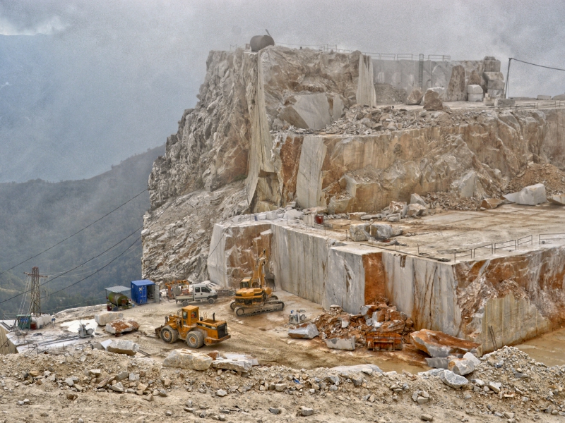 Marmor Abbau auf knapp 1000 m Höhe