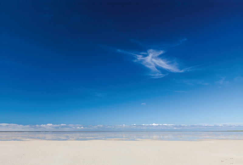 Einsame Wolke am Strand von Sankt Peter Ording