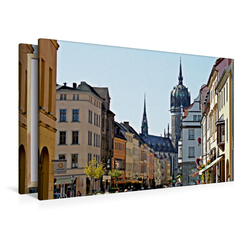 Wittenberg, Blick vom Alten Rathaus durch die Coswiger Straße auf die Schlosskirche