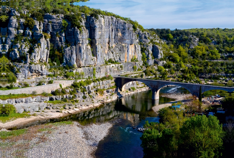 Brücke in Balazuc, Ardèche