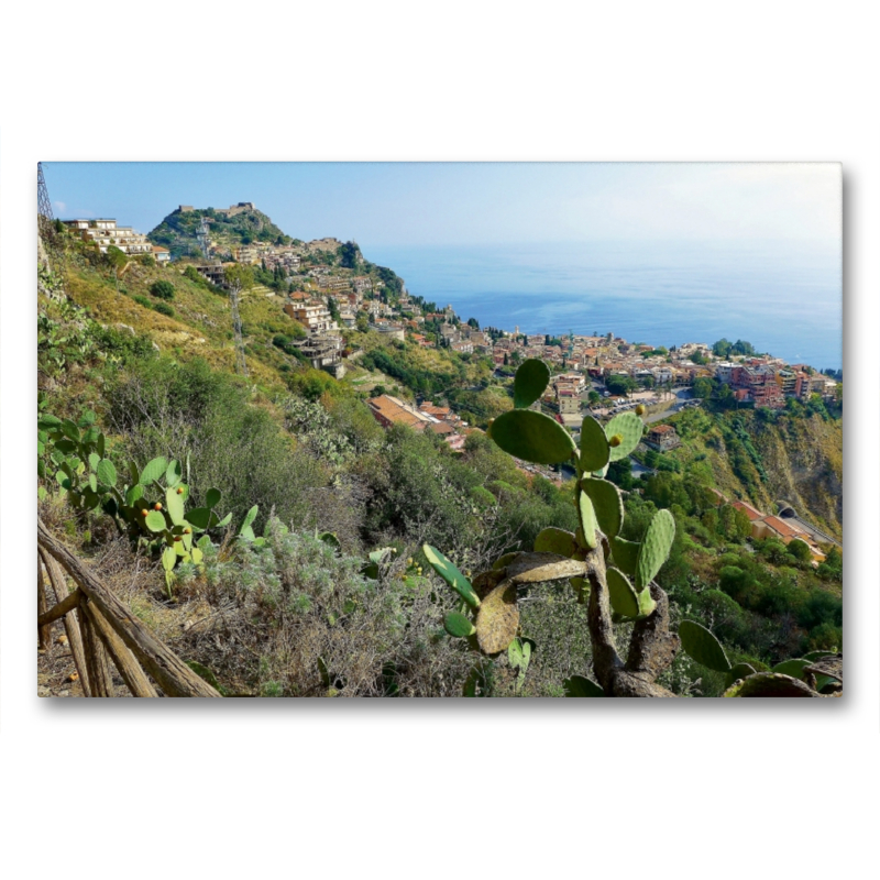 Blick vom Bergdorf Castelmola auf Taormina