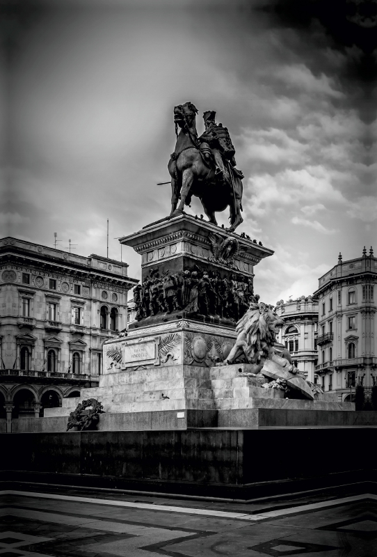 MAILAND Reiterstatue Vittorio Emanuele II