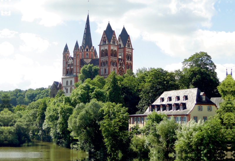 Blick über die Lahn zum Dom