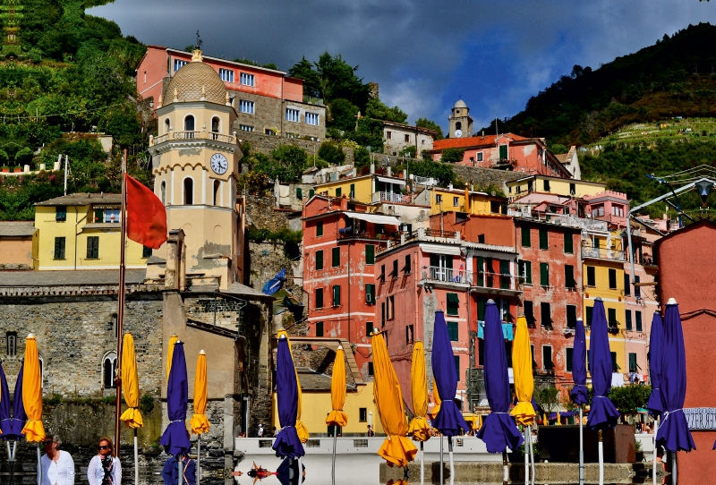 Le Cinque Terre, Farbenfrohes Vernazza