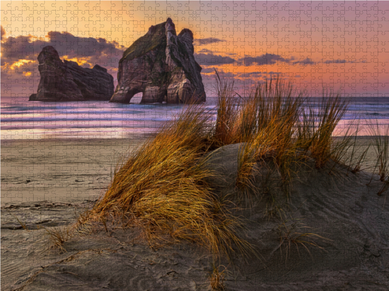 Abenddämmerung am Wharariki Beach, Neuseeland