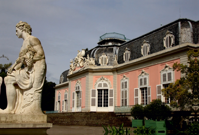 Kurfürstliches Schloss Benrath, Rückseite