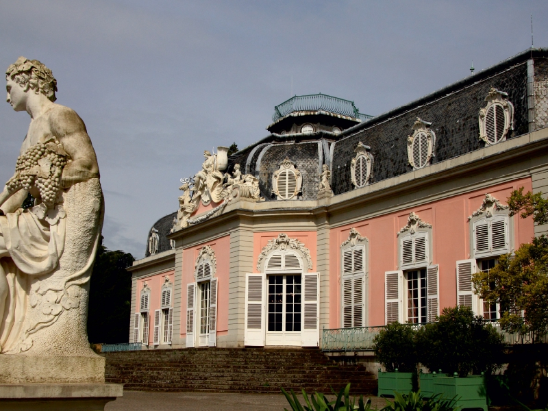 Kurfürstliches Schloss Benrath, Rückseite