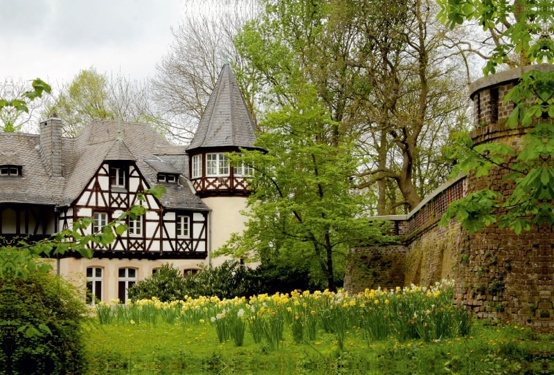 Schloss Eller, Nebengebäude