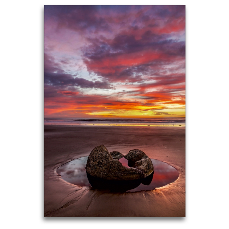 Magischer Augenblick bei den Moeraki Boulders, Neuseeland