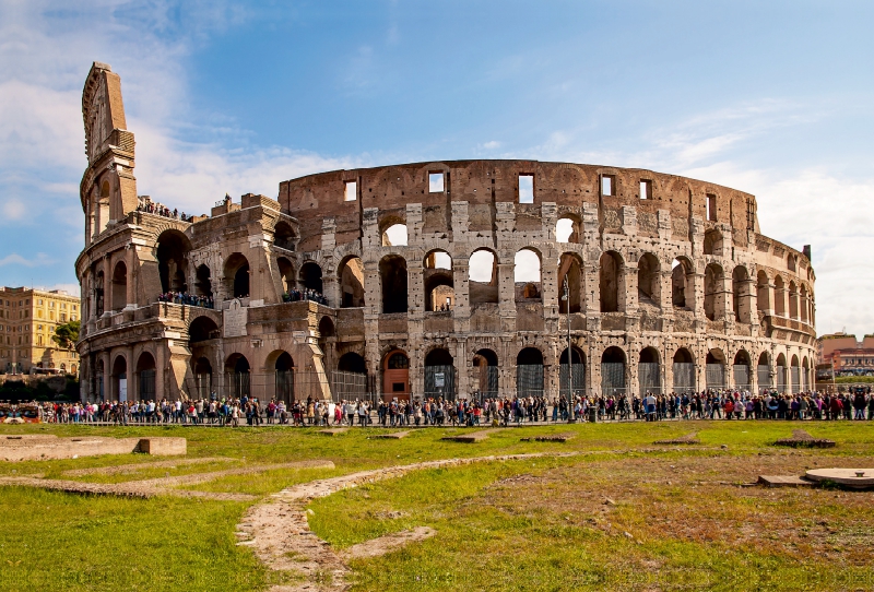 Vor dem Coloseum