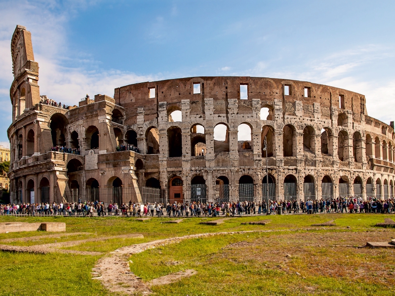 Vor dem Coloseum