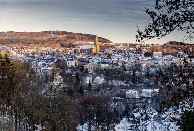 Sonnenuntergang mit Blick auf Annaberg-Buchholz