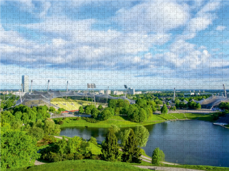 Blick auf den Olympiasee und das Stadion