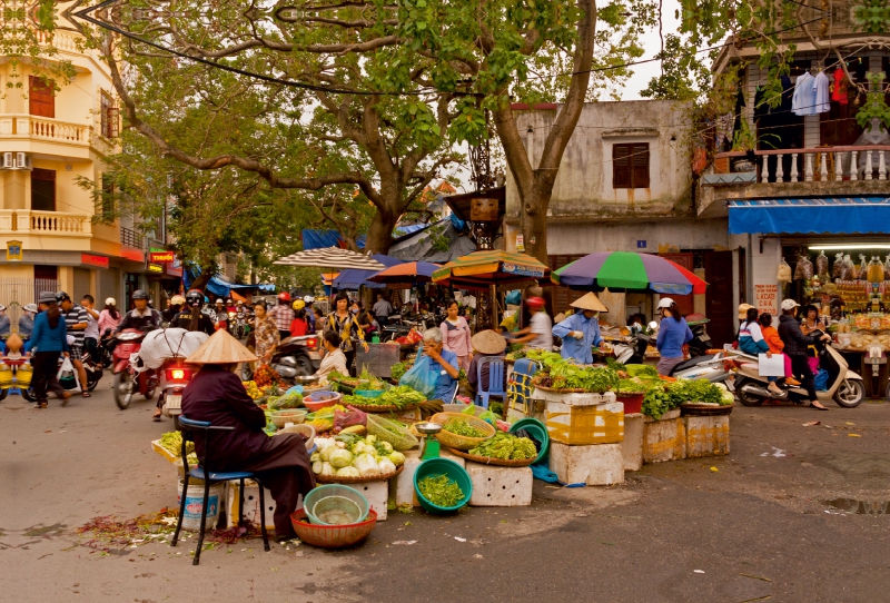 Straßenmarkt in Haiphong