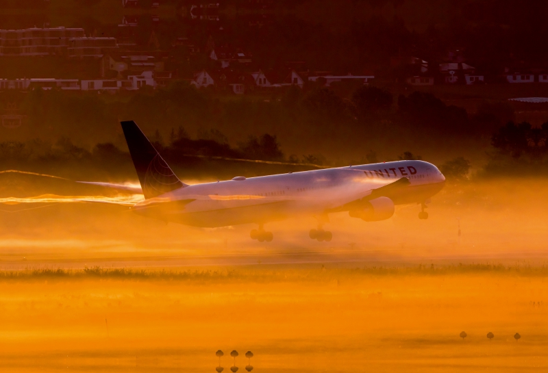 United Airlines  Boeing 767-400  Zürich, Switzerland