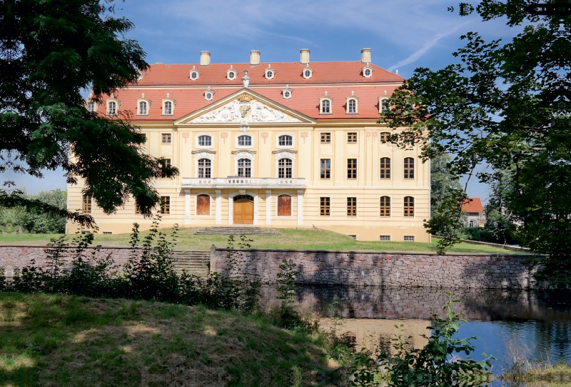 Frontansicht des Barockschloss Wachau