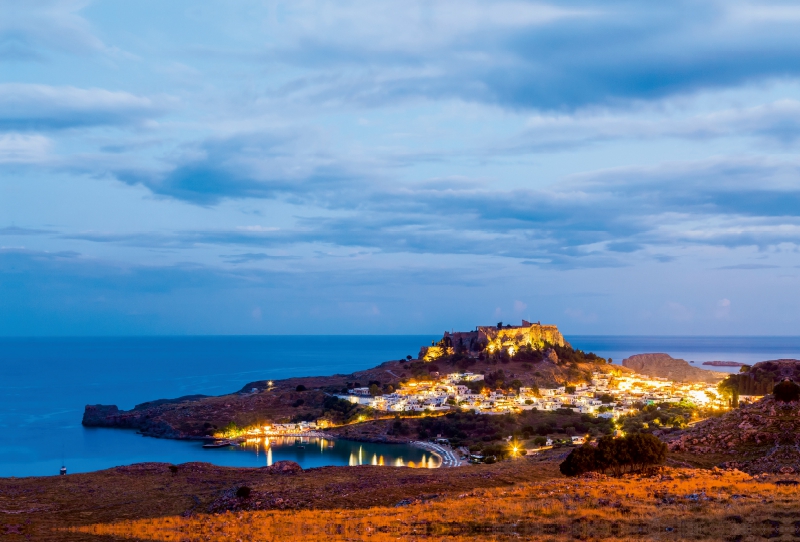 Lindos in der blauen Stunde