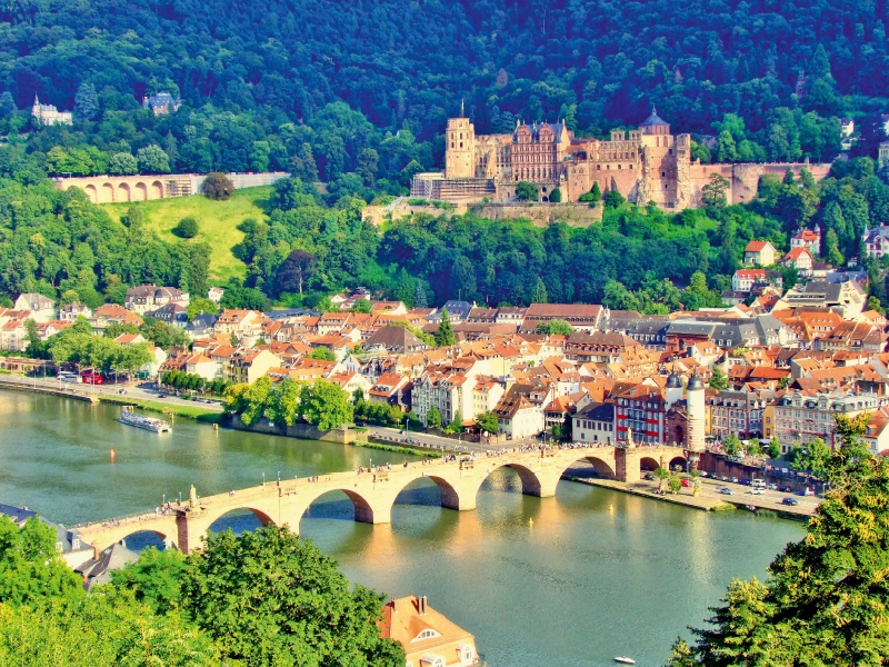 Heidelberger Altstadt mit Schloss