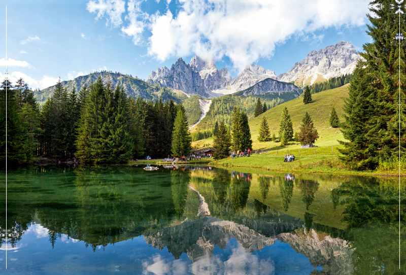 Spiegelung der Bischofsmütze im Almsee bei Filzmoos