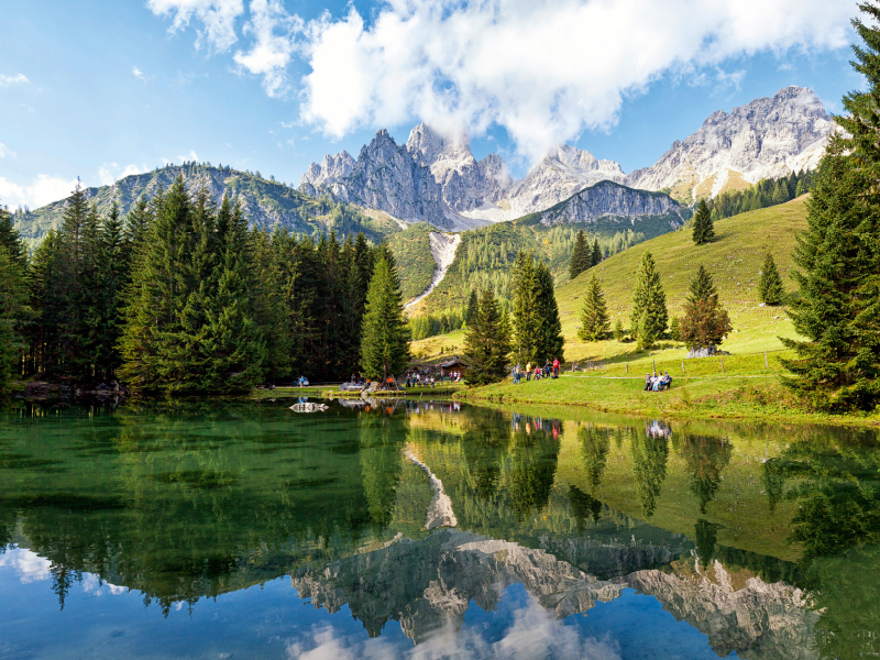 Spiegelung der Bischofsmütze im Almsee bei Filzmoos