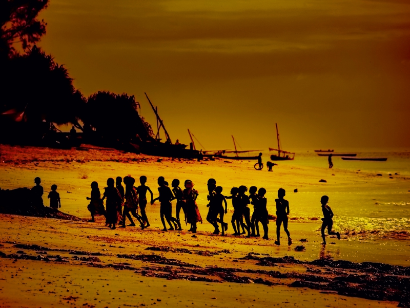 Fischer am Strand von Nungwi