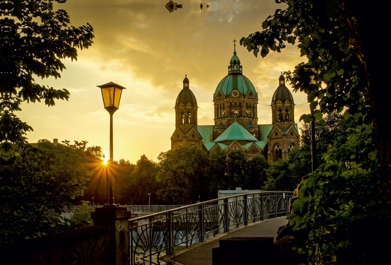 Kirche St Lukas, München