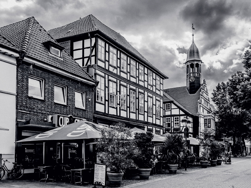 Lange Straße mit Blick auf Rathaus