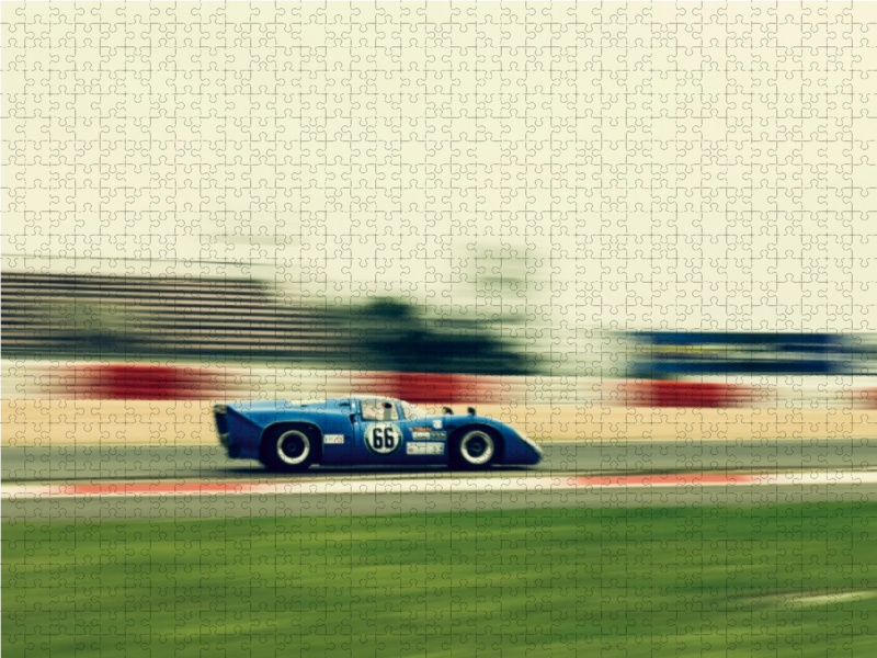 Lola T 70 on track