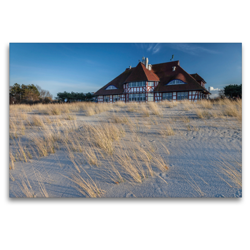 Dünenlandschaft und Kurhaus in Zingst