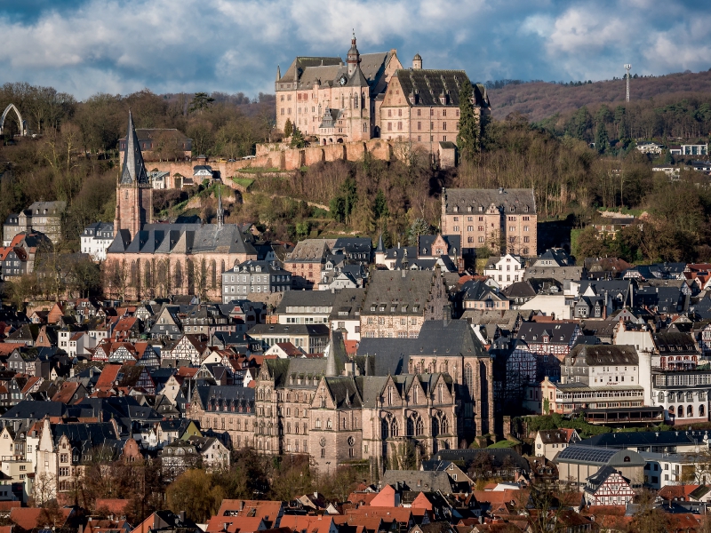 Marburg an der Lahn, Blick vom Rabenstein auf die Altstadt