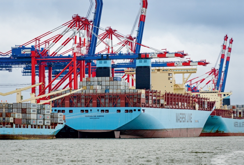 Volle Kaje am Containerterminal