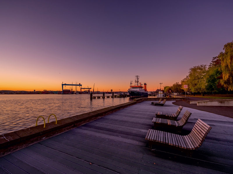 Maritime Morgendämmerung in Kiel