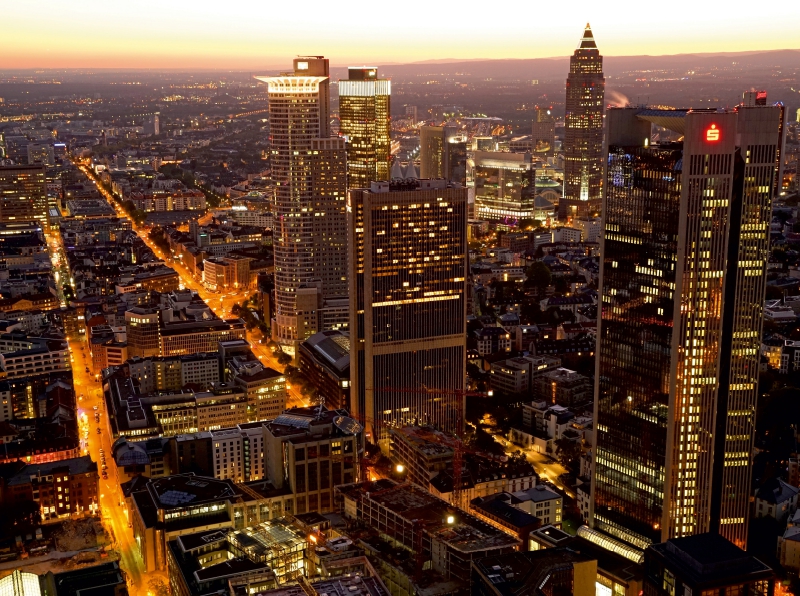 Frankfurt Skyline - Blick vom Main Tower