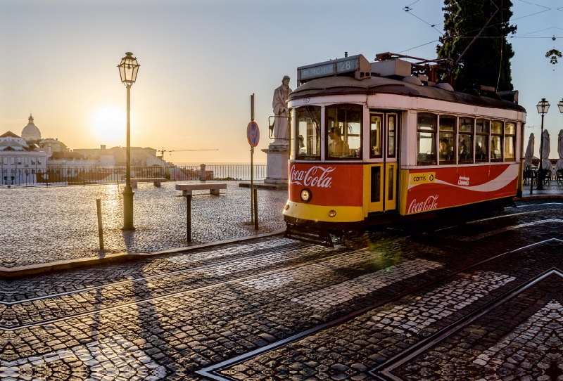 Las Portas do Sol, Straßenbahn, Carris, Lissabon