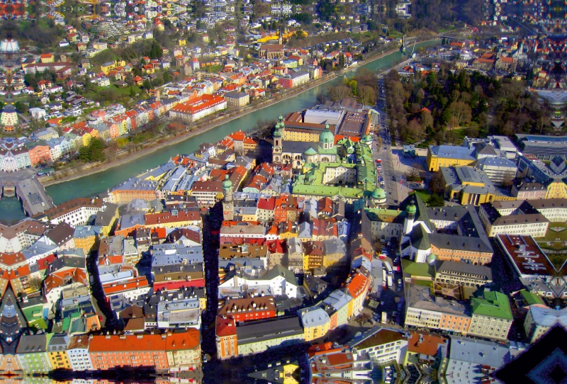 Innsbruck aus der Vogelperspektive