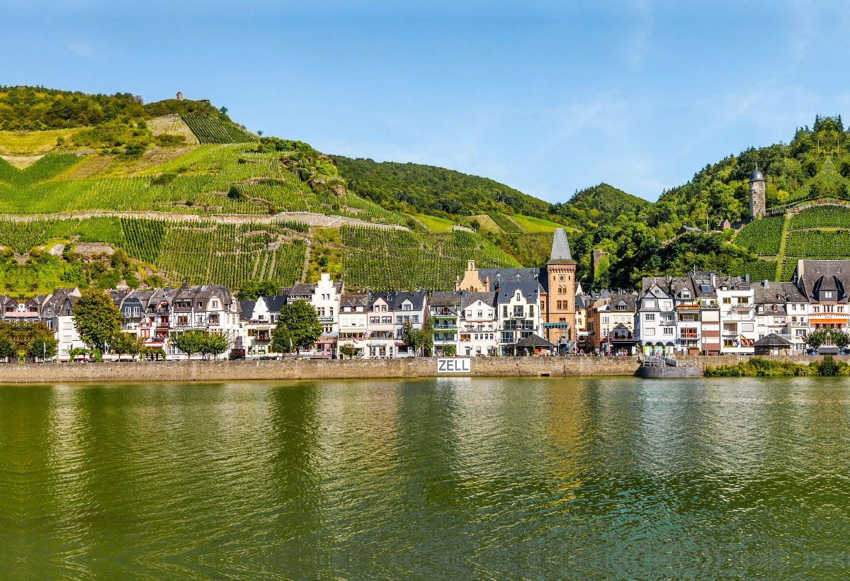 Zell mit Collis-Turm