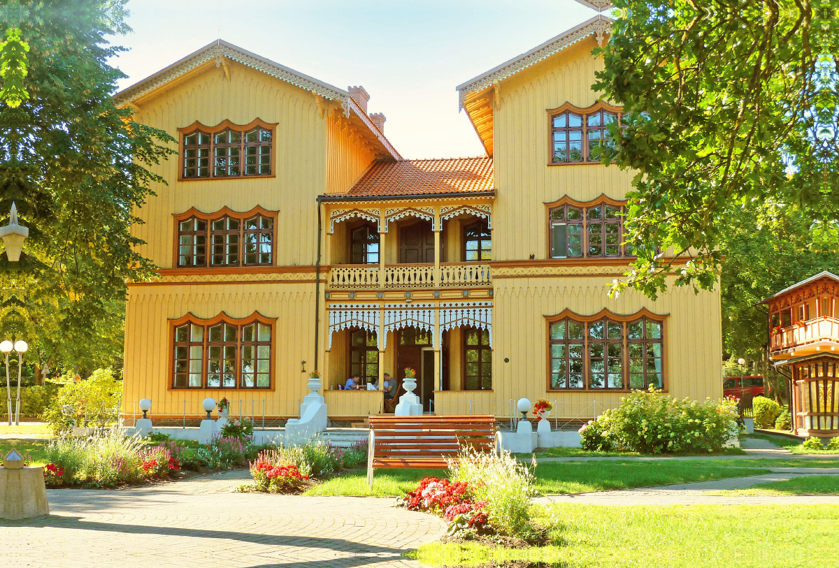 Sommerhaus aus Holz in Juodkrante, Kurische Nehrung, Litauen