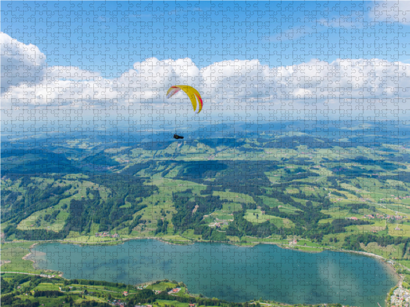 Mit dem Gleitschirm über dem Großen Alpsee